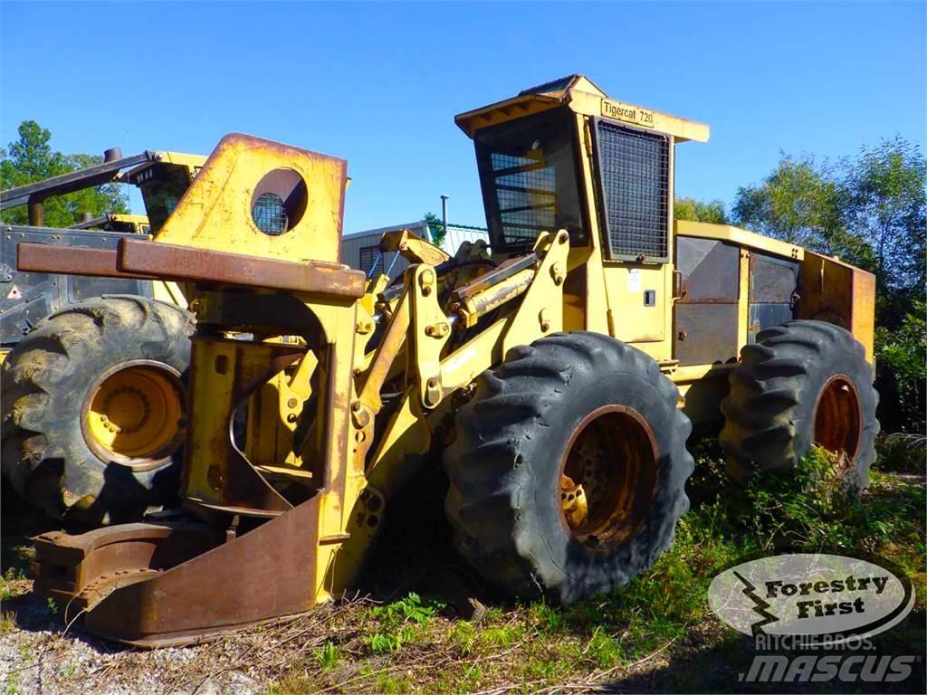 Tigercat 720 伐木歸堆機