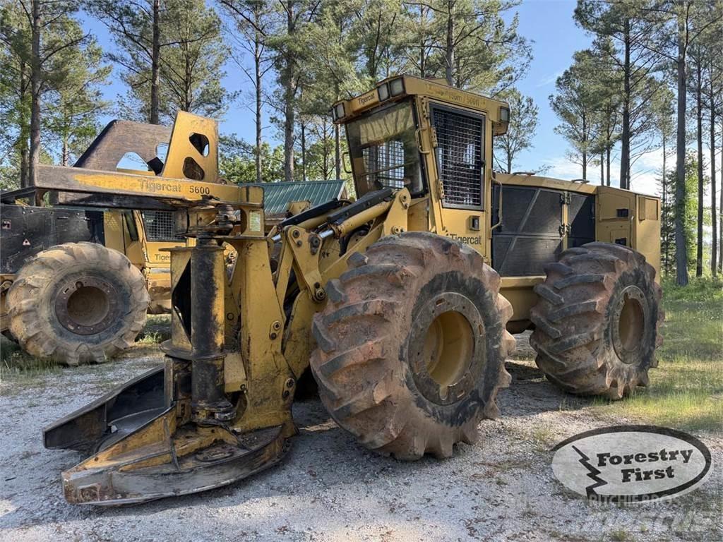 Tigercat 720G 伐木歸堆機