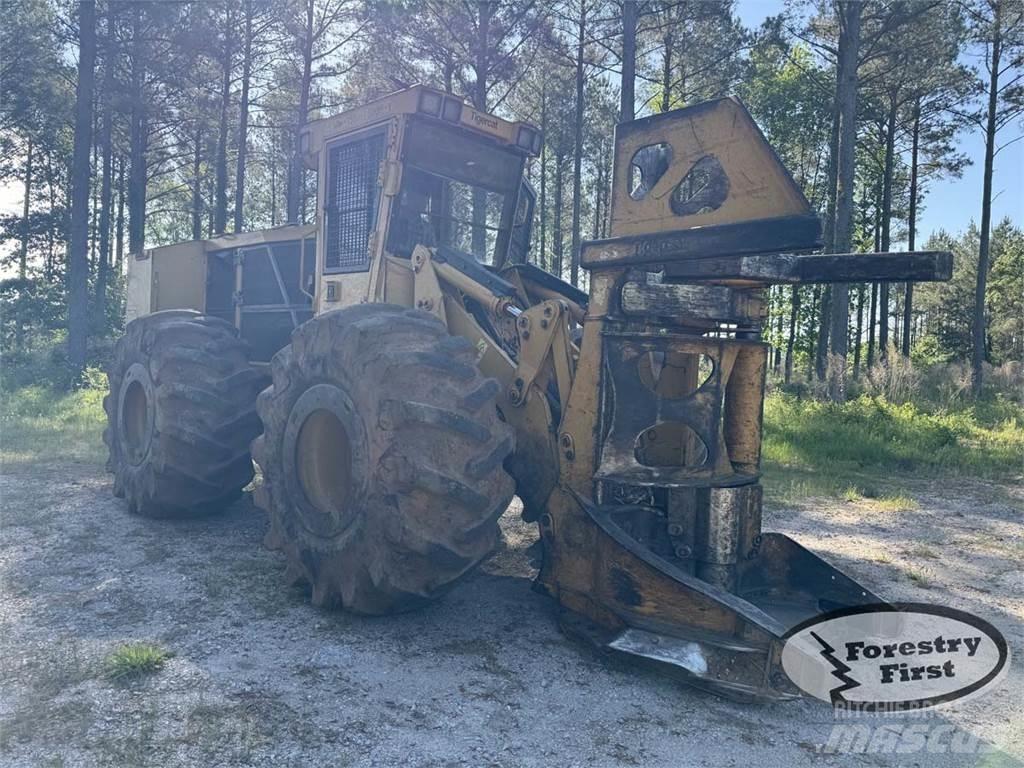 Tigercat 720G 伐木歸堆機