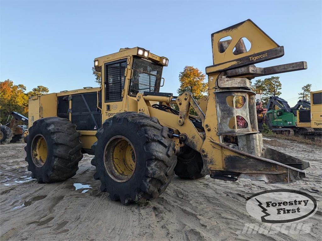 Tigercat 720G 伐木歸堆機