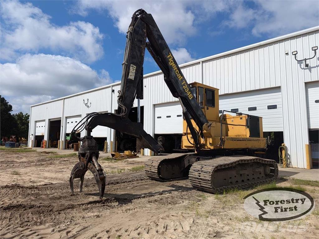 Tigercat T234B 鉗式裝載機