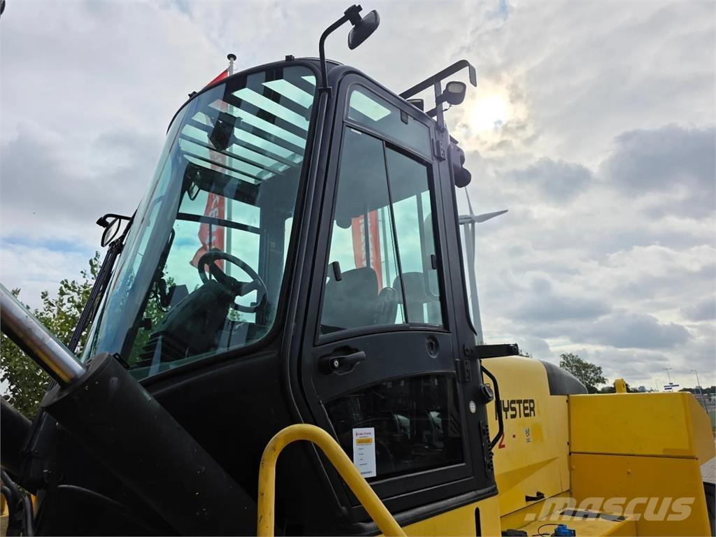 Hyster H20XM-9 貨櫃搬運機