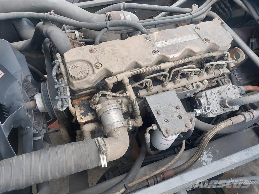 Terberg YT182 終端式曳引機