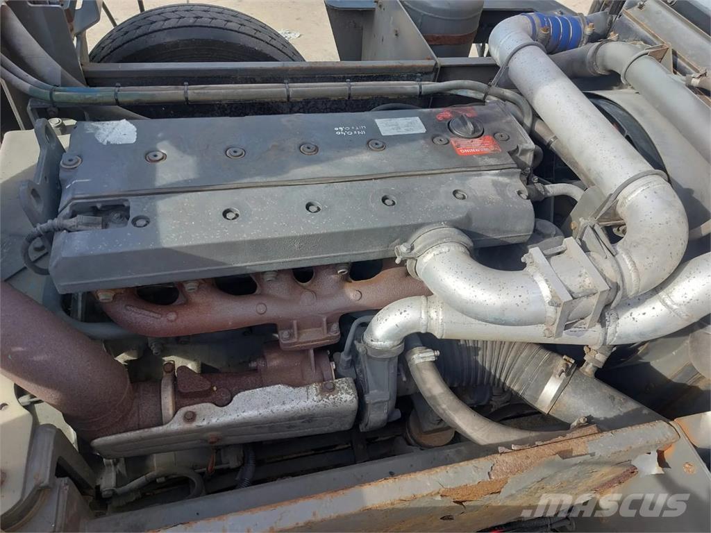 Terberg YT182 終端式曳引機