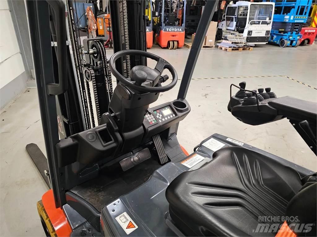Toyota 8FBE20T 電動堆高機