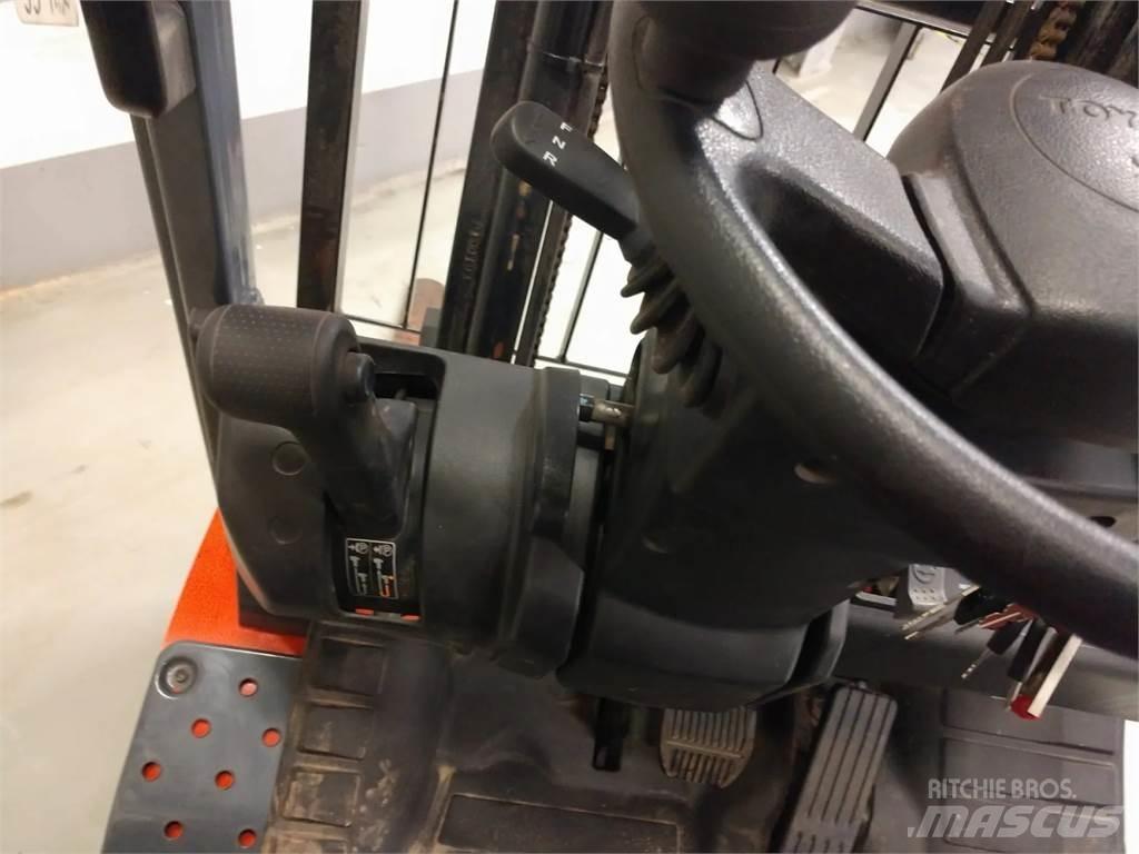 Toyota 8FBN15 電動堆高機