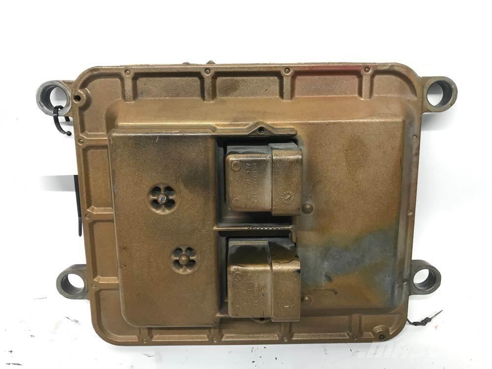 CAT 40 Pin 其他組件