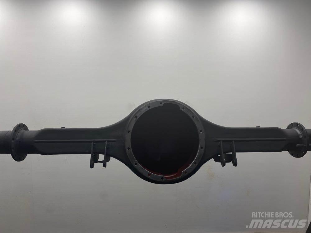  Dana S-135 軸