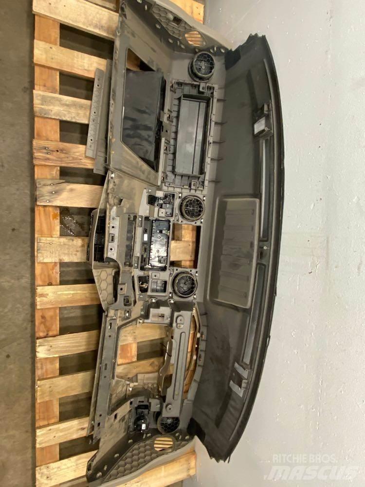 Ford F450 其他組件