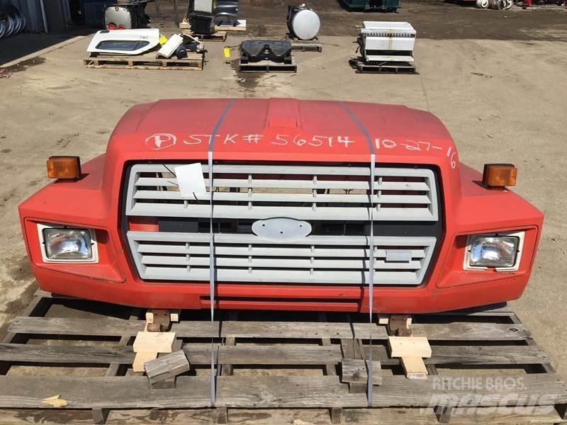 Ford F700 駕駛室與內部