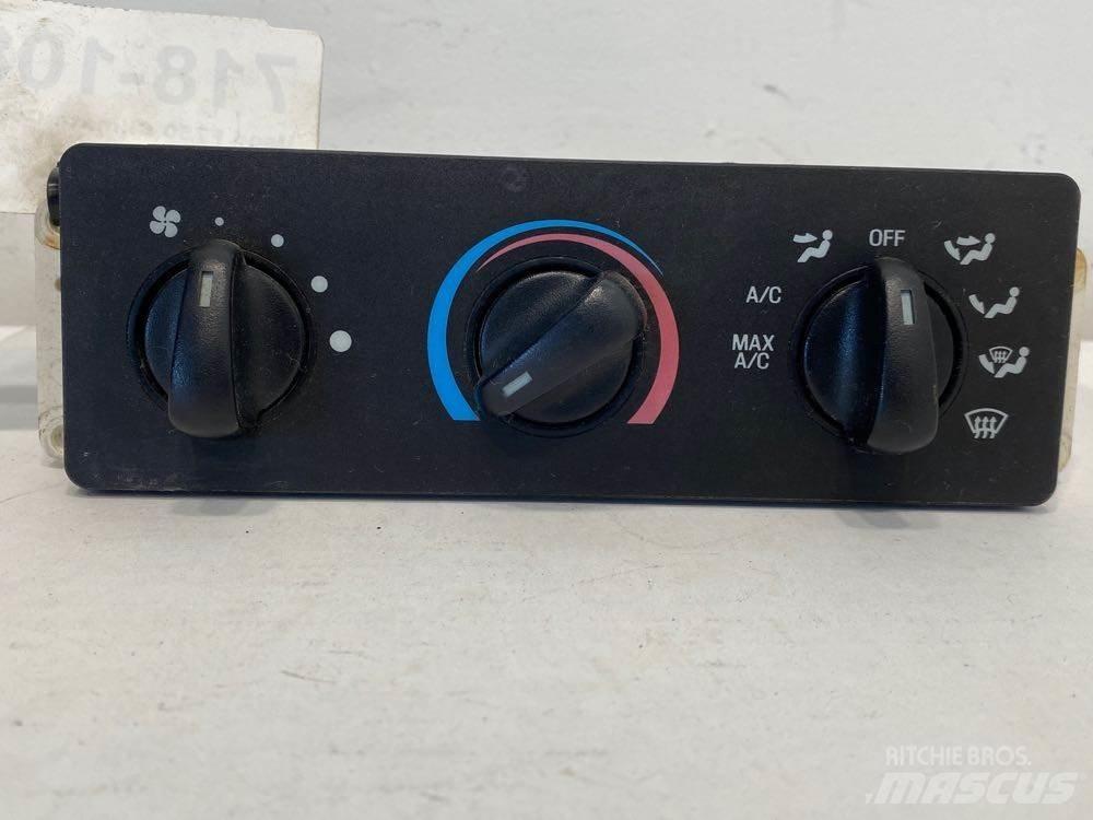 Ford F750 電子設備
