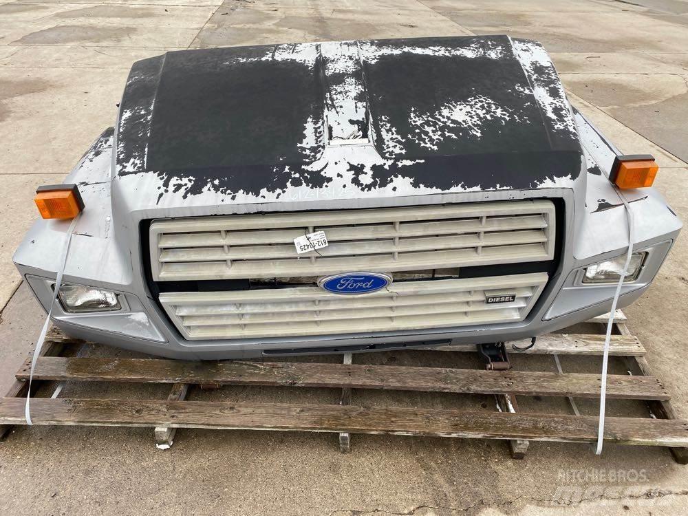 Ford F800 駕駛室與內部