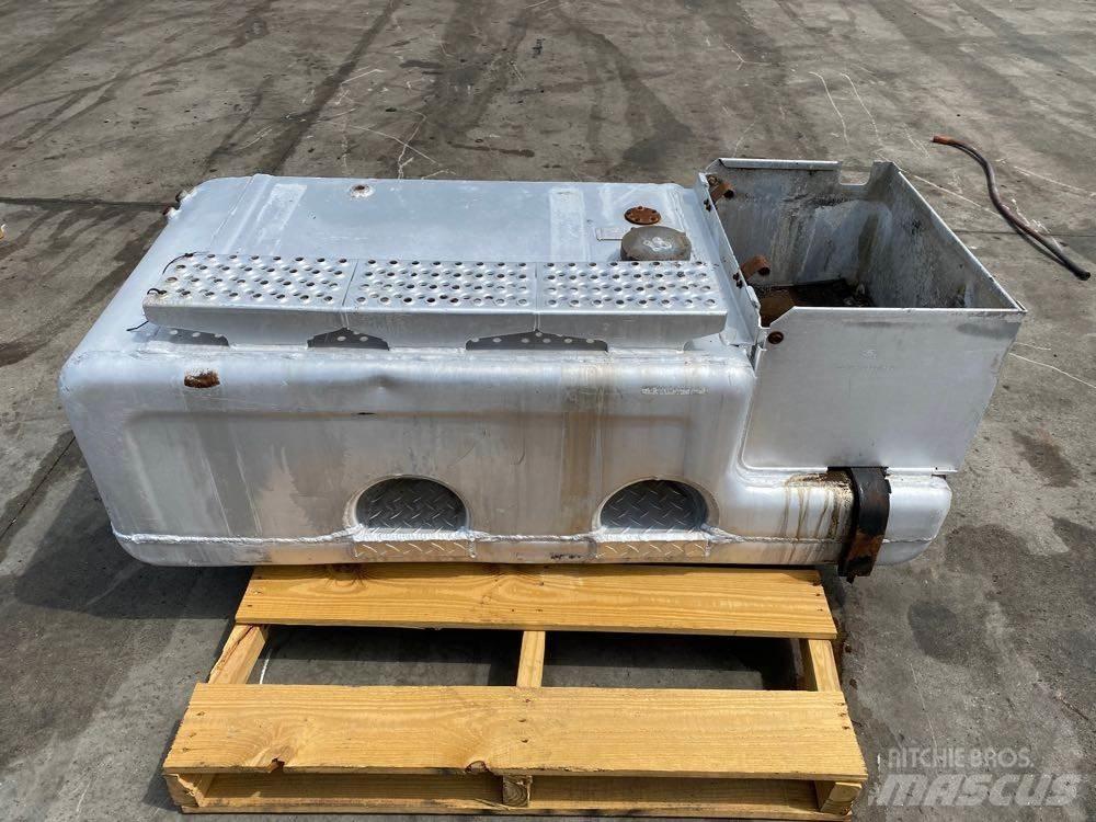 Ford L9000 其他組件