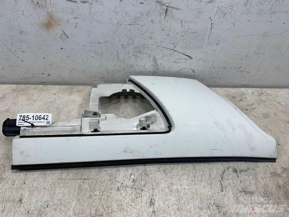 Isuzu NPR 駕駛室與內部