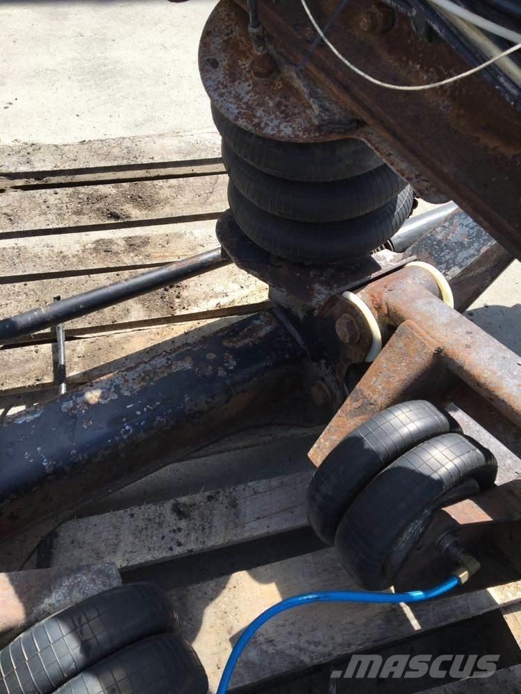  Lift Axle 軸