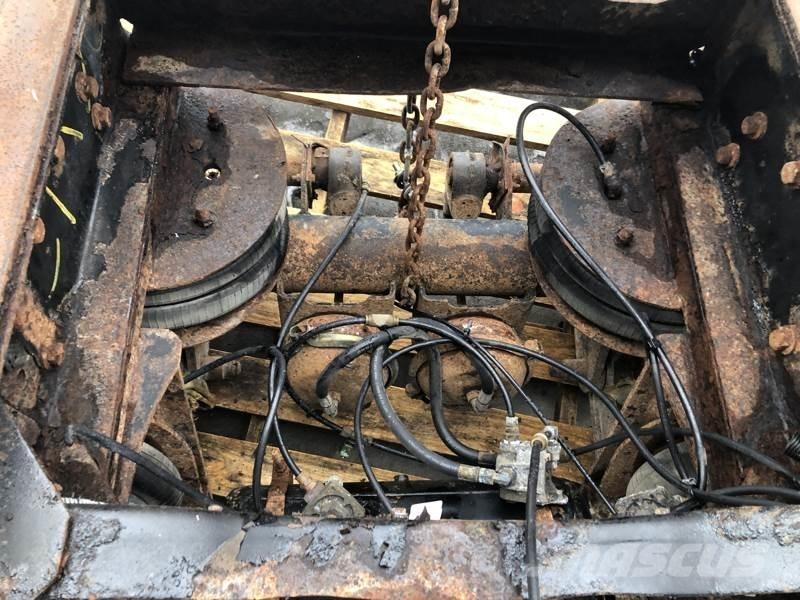  Lift Axle 軸