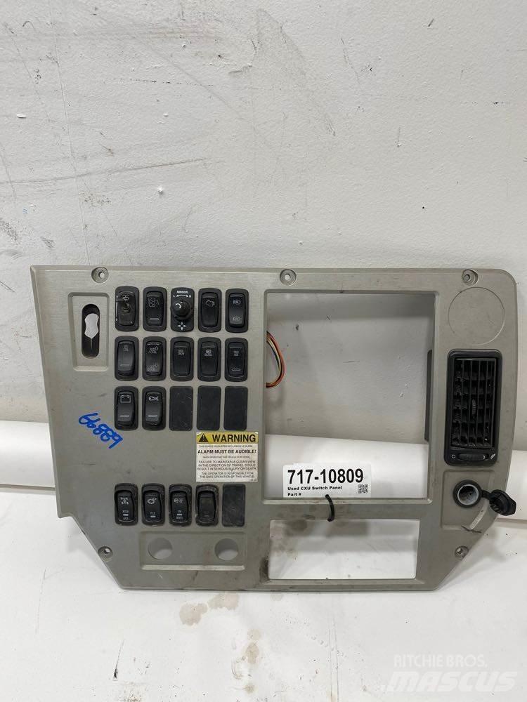 Mack CXU 電子設備