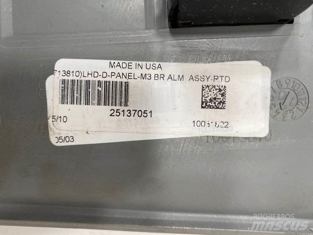 Mack CXU 電子設備