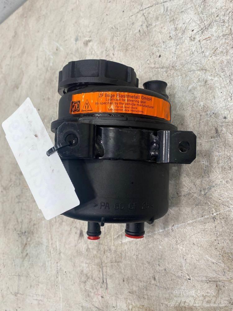 Mack CXU 電子設備