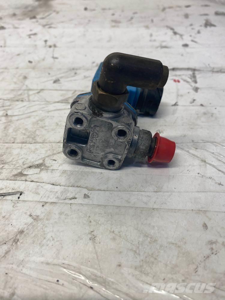 Mack MP8 其他組件