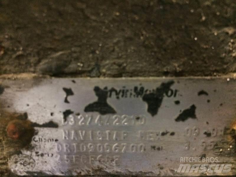 Meritor  軸