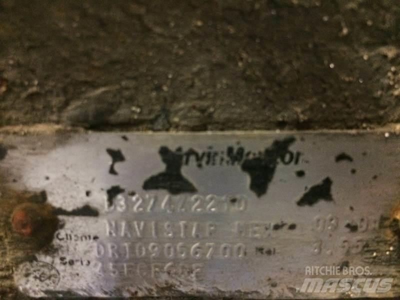 Meritor  軸