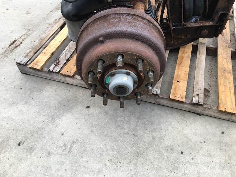 Meritor  軸