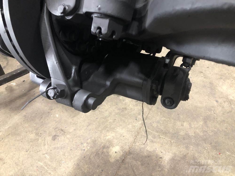 Meritor  軸