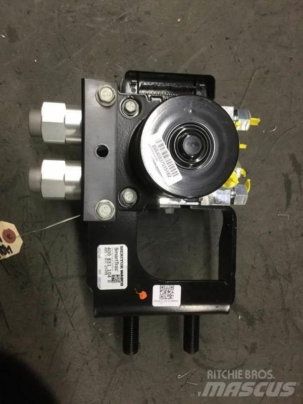 Meritor  電子設備