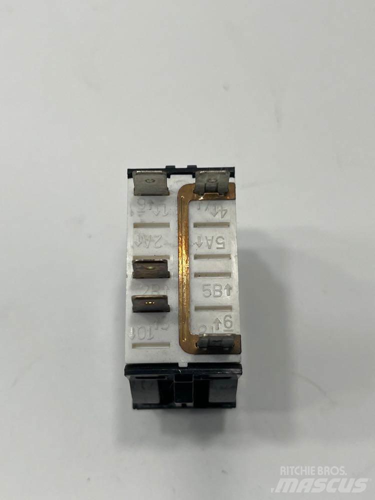 Paccar  電子設備