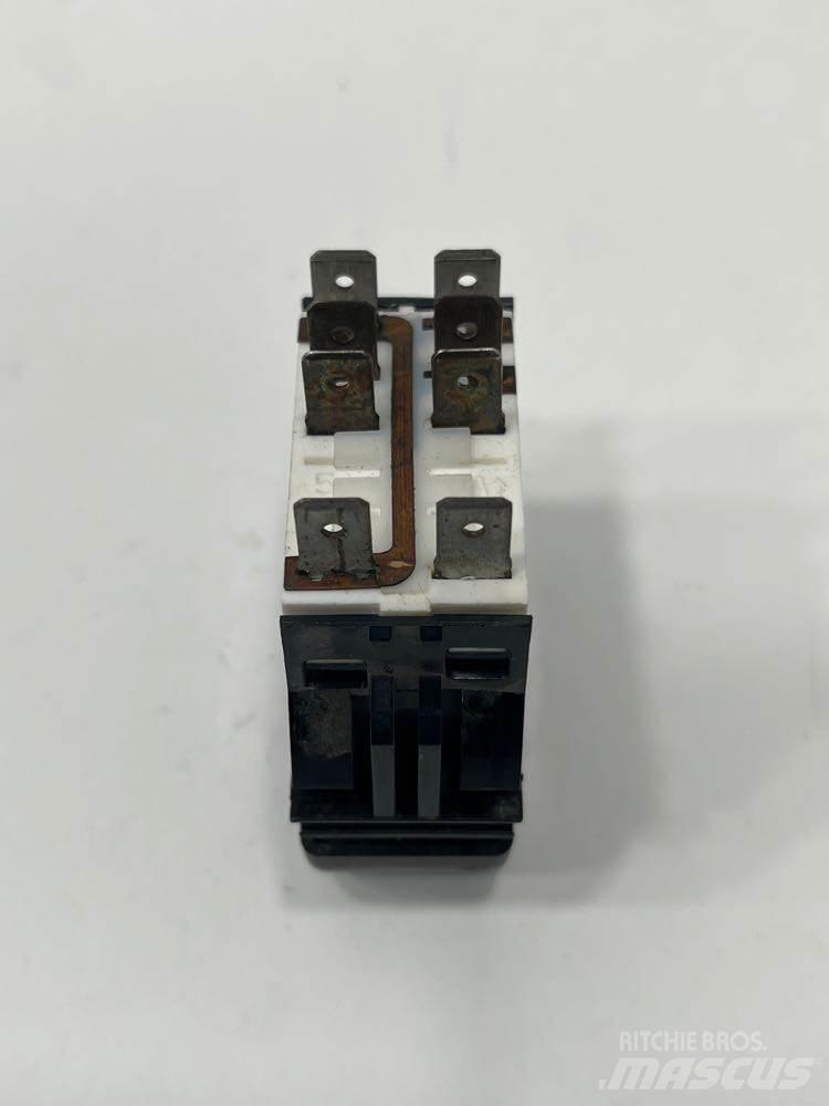 Paccar  電子設備