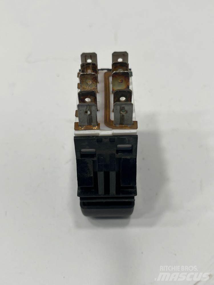 Paccar  電子設備