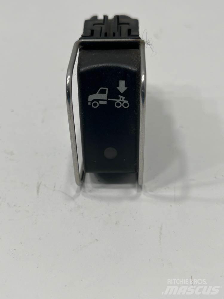 Paccar  電子設備