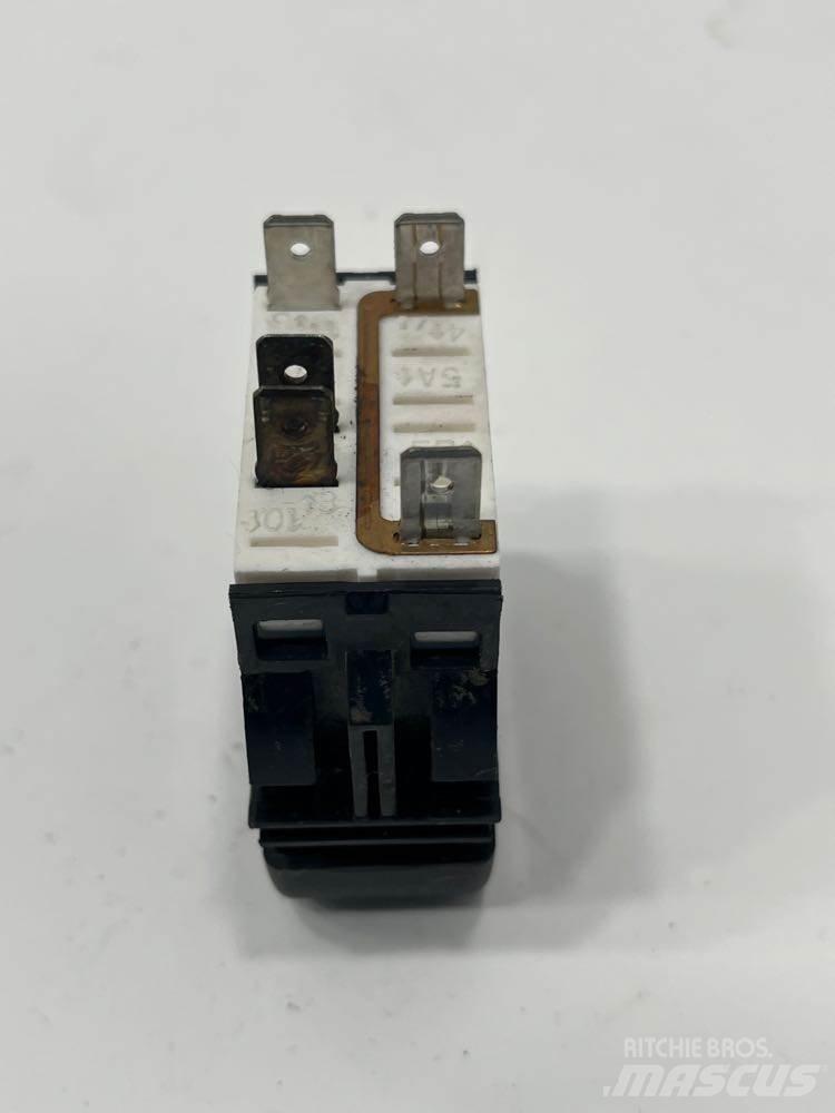 Paccar  電子設備