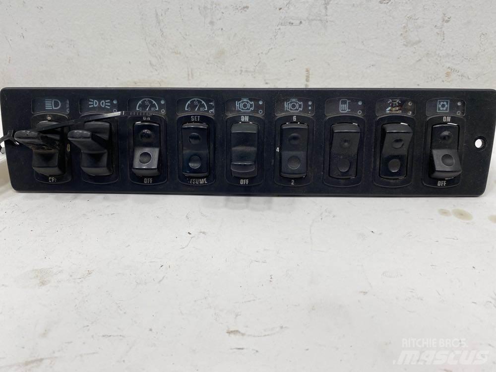 Paccar  電子設備
