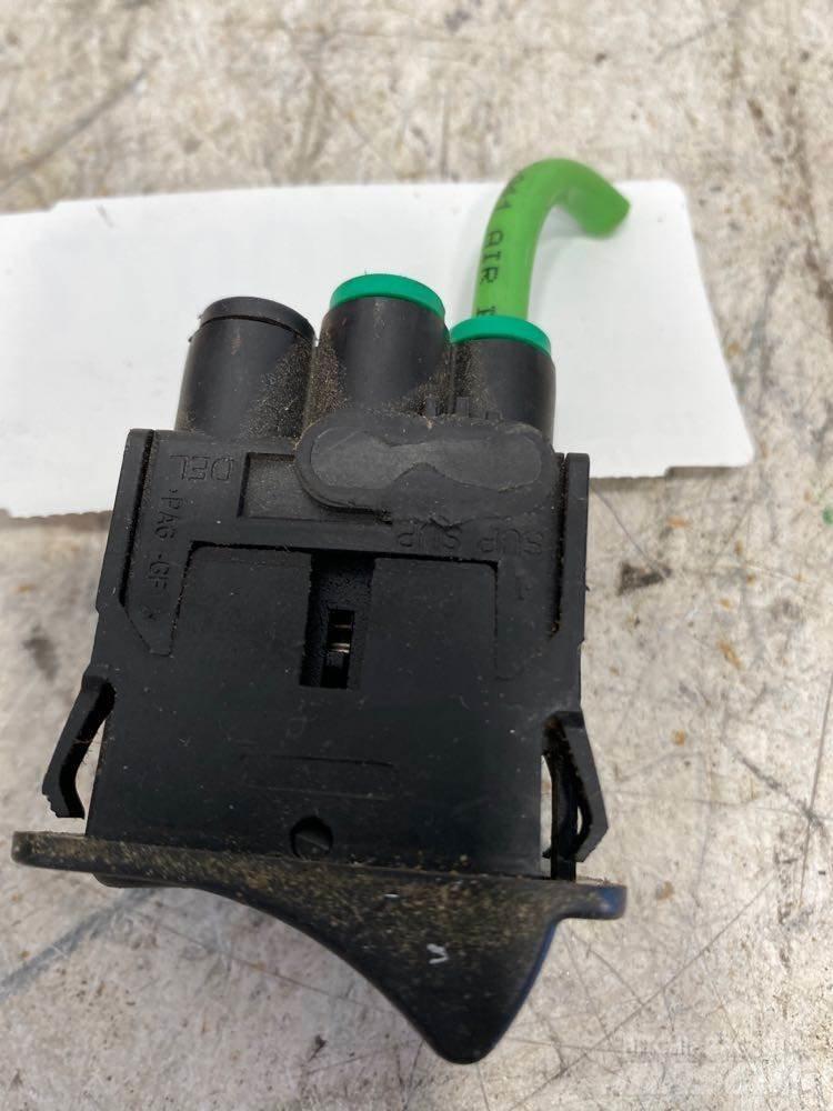 Peterbilt  電子設備