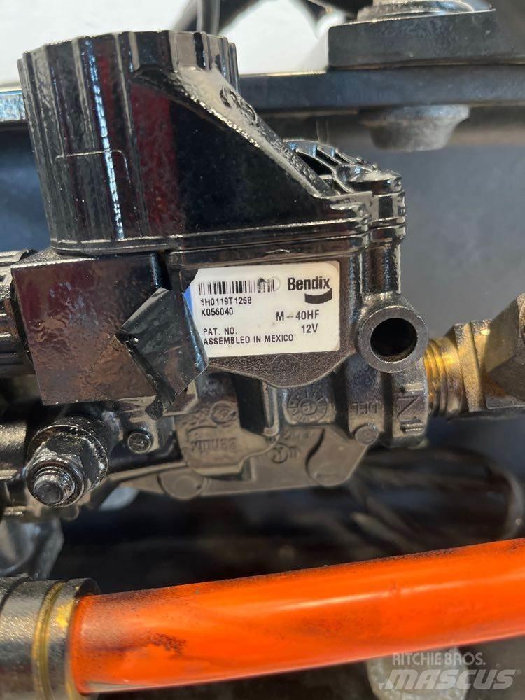 Peterbilt  其他組件