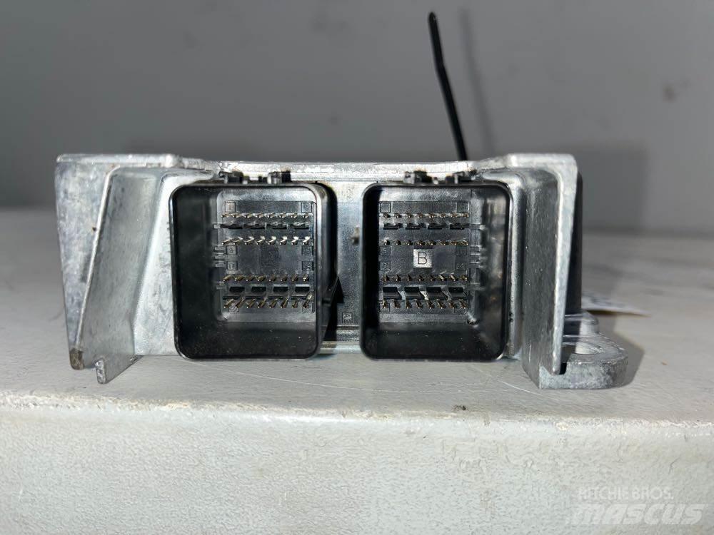 RAM 5500 駕駛室與內部