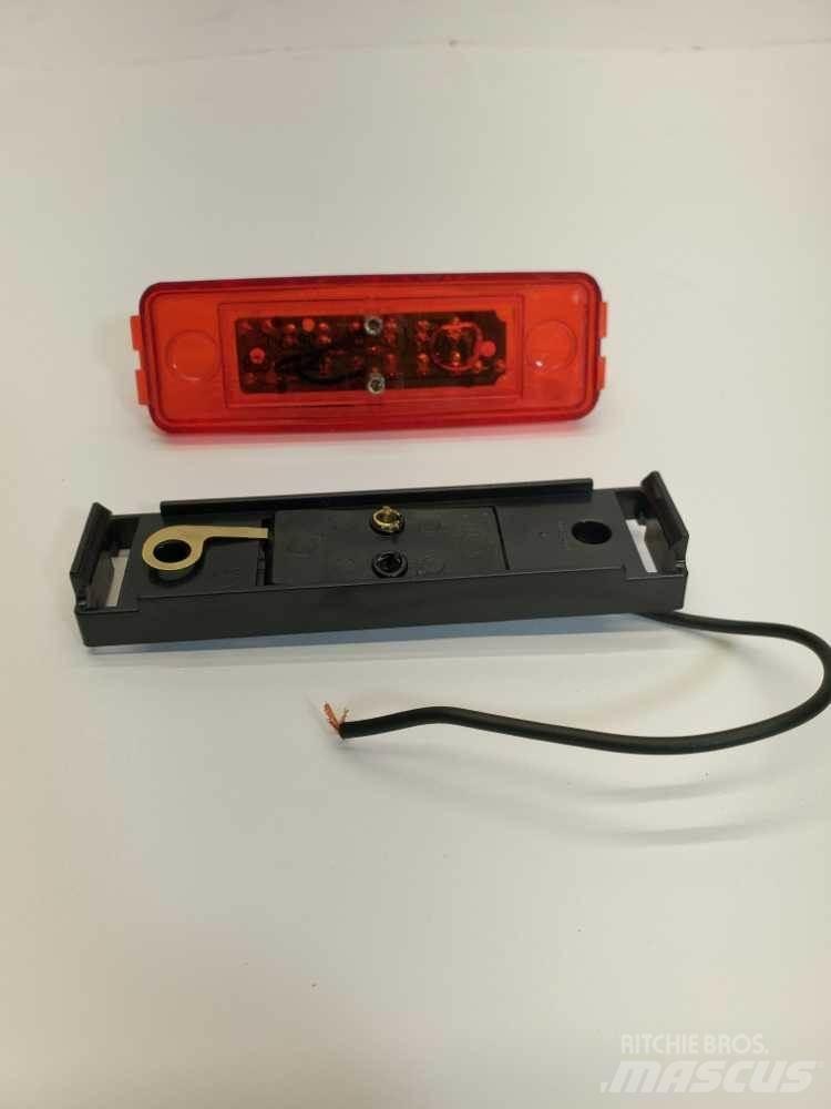 Universal  電子設備