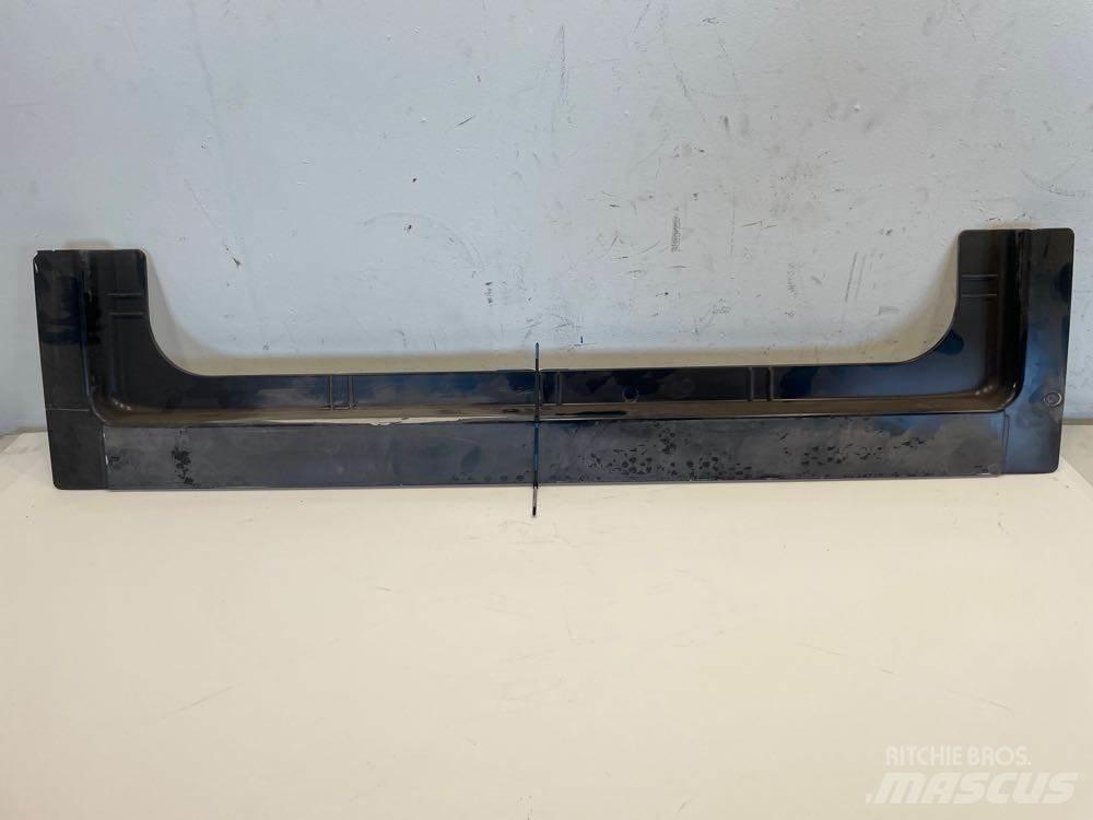 Volvo  駕駛室與內部