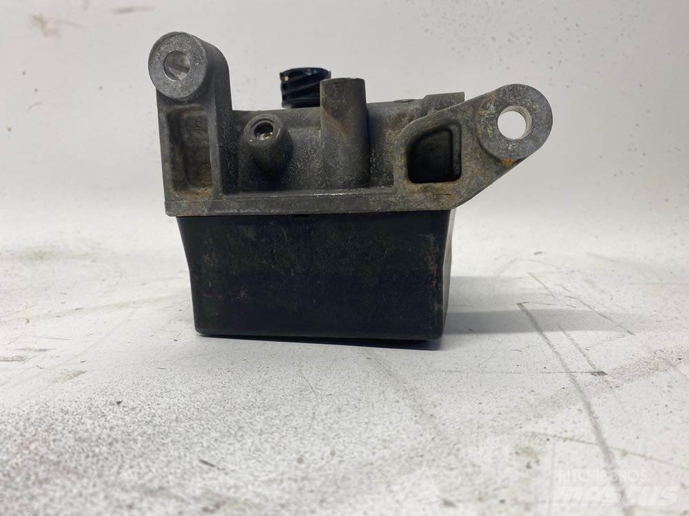 Volvo D13 其他組件