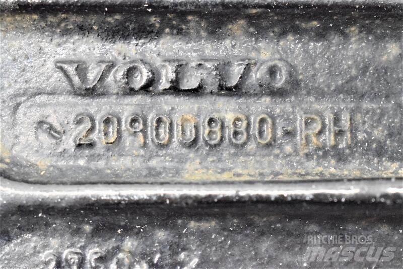 Volvo VNL 駕駛室與內部