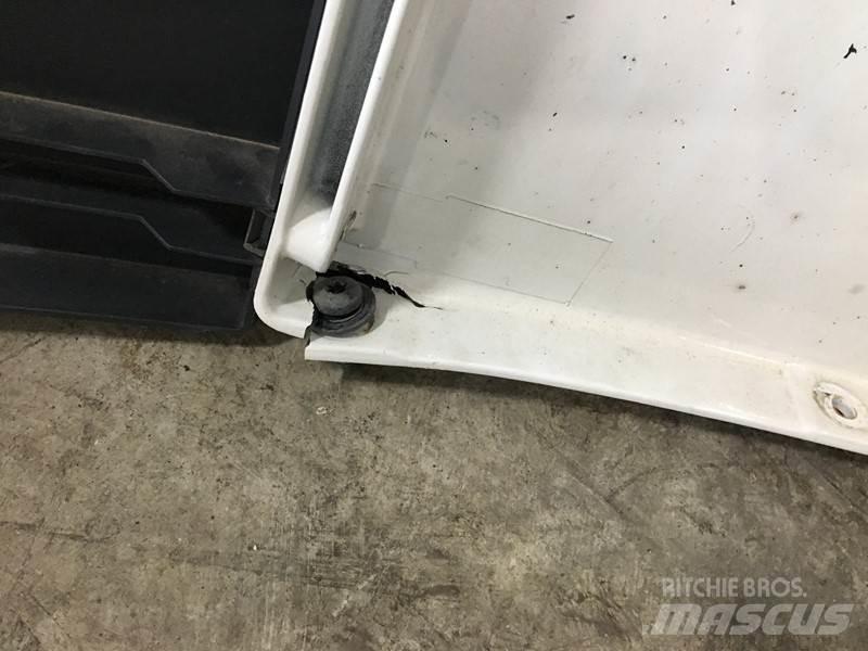Volvo VNL 駕駛室與內部