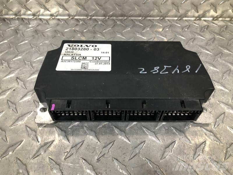 Volvo VNL 駕駛室與內部
