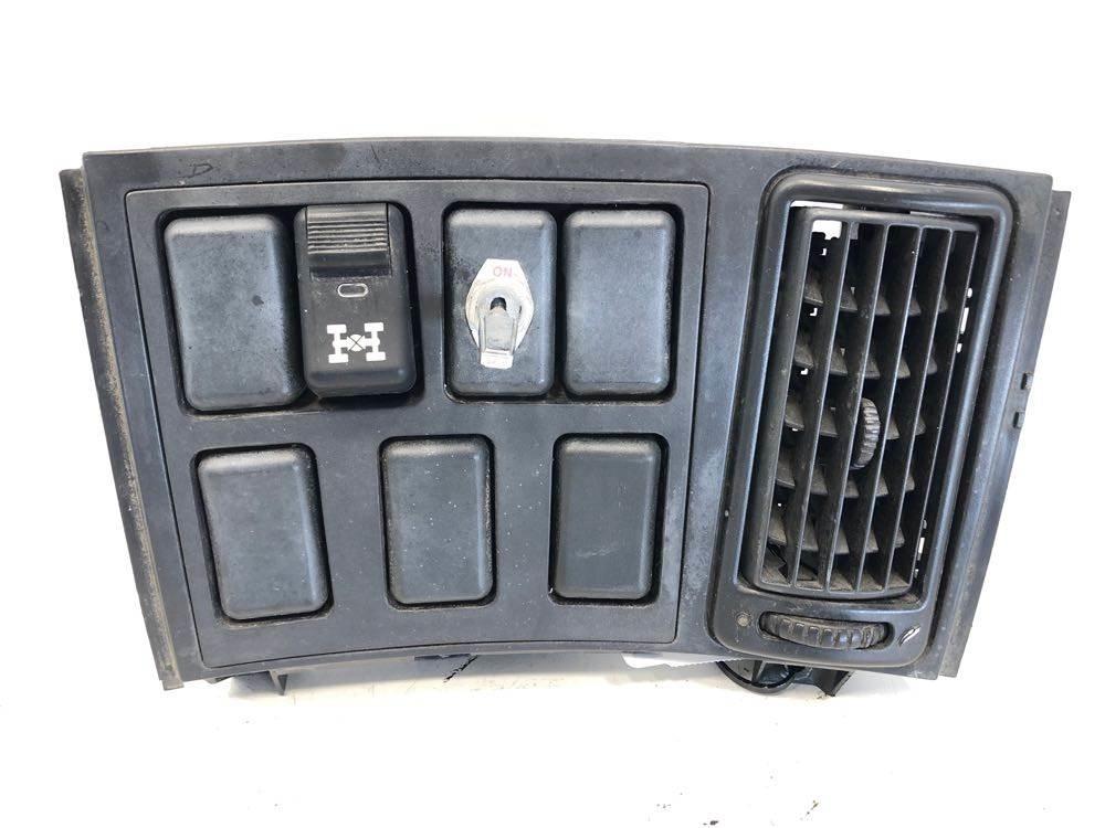Volvo VNL 電子設備