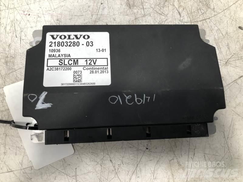 Volvo VNL 駕駛室與內部