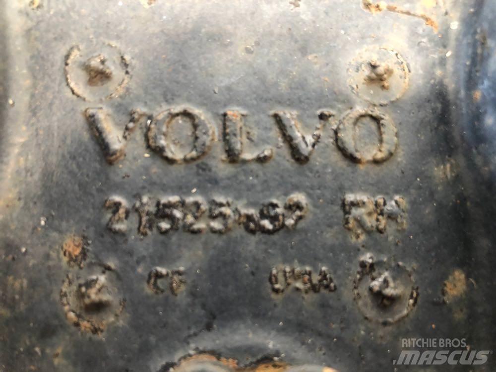 Volvo VNL 底盤和懸架