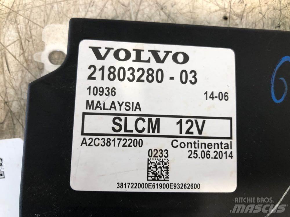 Volvo VNL 駕駛室與內部