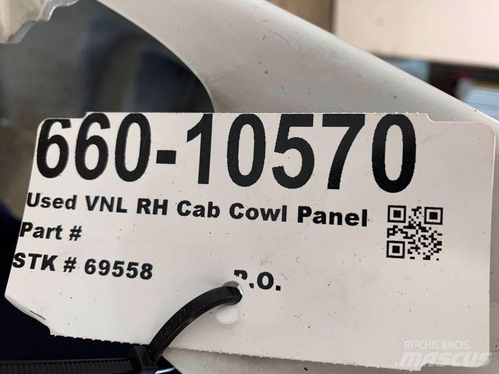Volvo VNL 駕駛室與內部
