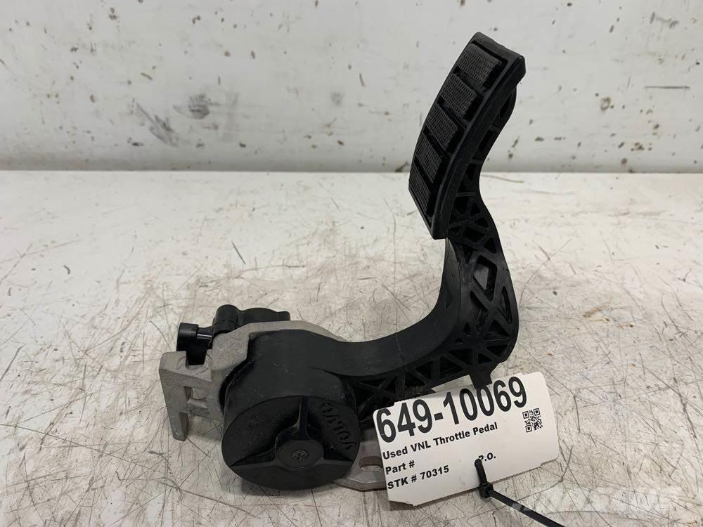 Volvo VNL 其他組件